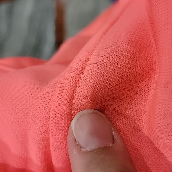 NWT Women's Under Armour hoodie - Picture 5 of 6